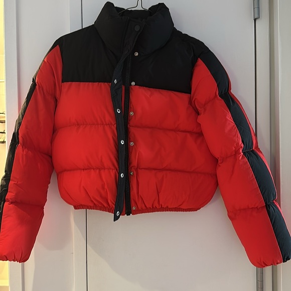 Lovers and Friends cropped puffer Size Small purchased at Revolve - Picture 1 of 5